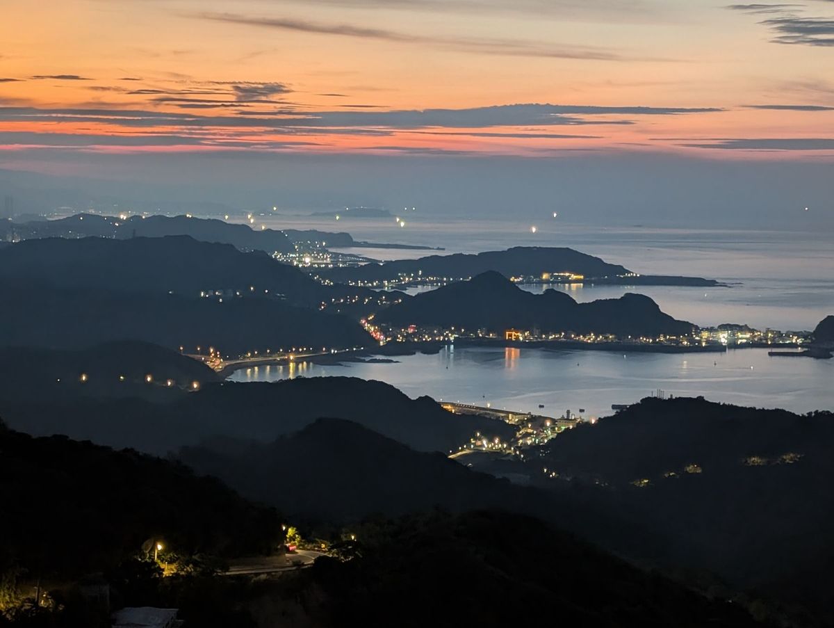 二日目
台北101タワー遠景、九份、阿妹茶樓