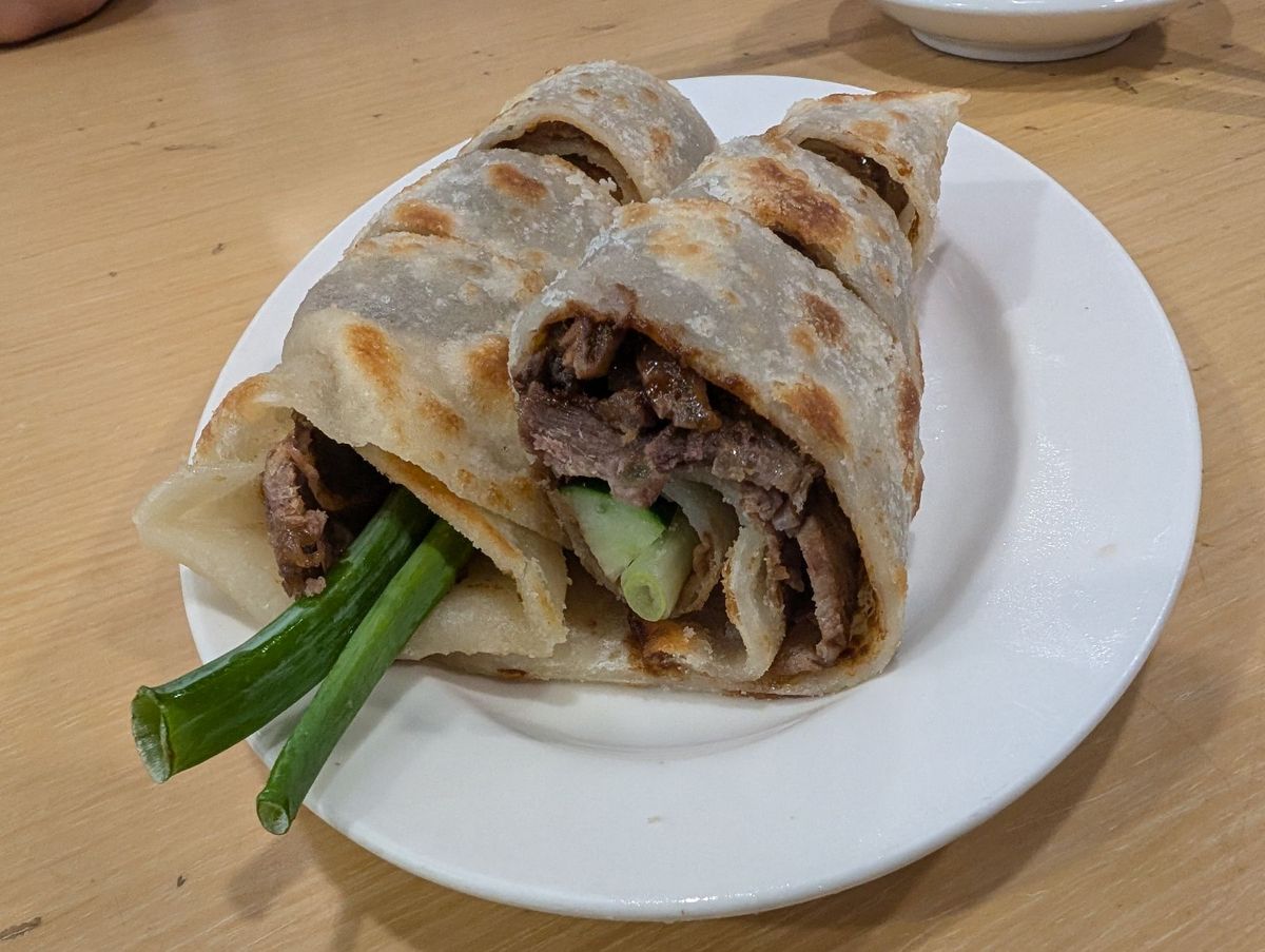 三日目
排骨チャーハン、牛肉ロール、小籠包、塩ラーメン