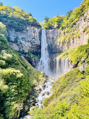 華厳滝