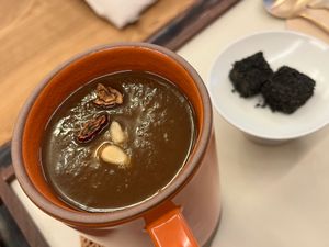 テチュ茶とゴマのお餅
こんなにコーンスープみたいなテチュ茶は初めて飲みまし...