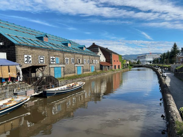日本・北海道「北海道遠征」の写真：昼の小樽運河
次は夜に来てみたい