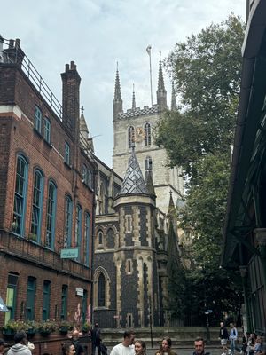 ロンドンブリッジを散策🚶しました。