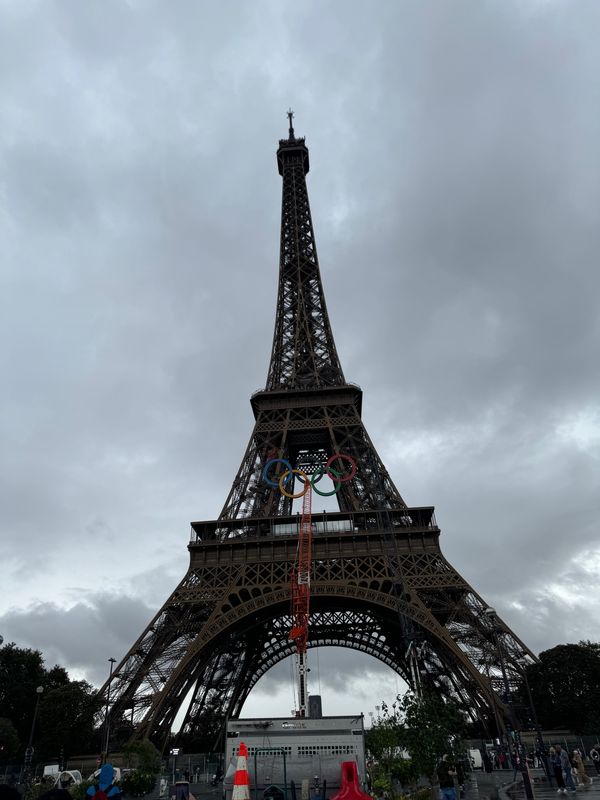 フランス・パリ「フランス🇫🇷   パリ・リヨン編」の写真：日中のエッフェル塔を二枚
イエナ橋のオリ...