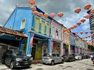 ペナンの写真で必ずヒットするのが、ここ、Jalan Kek Chuan。
...