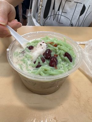 お隣のPenang Road Famous Teochew Chendul...