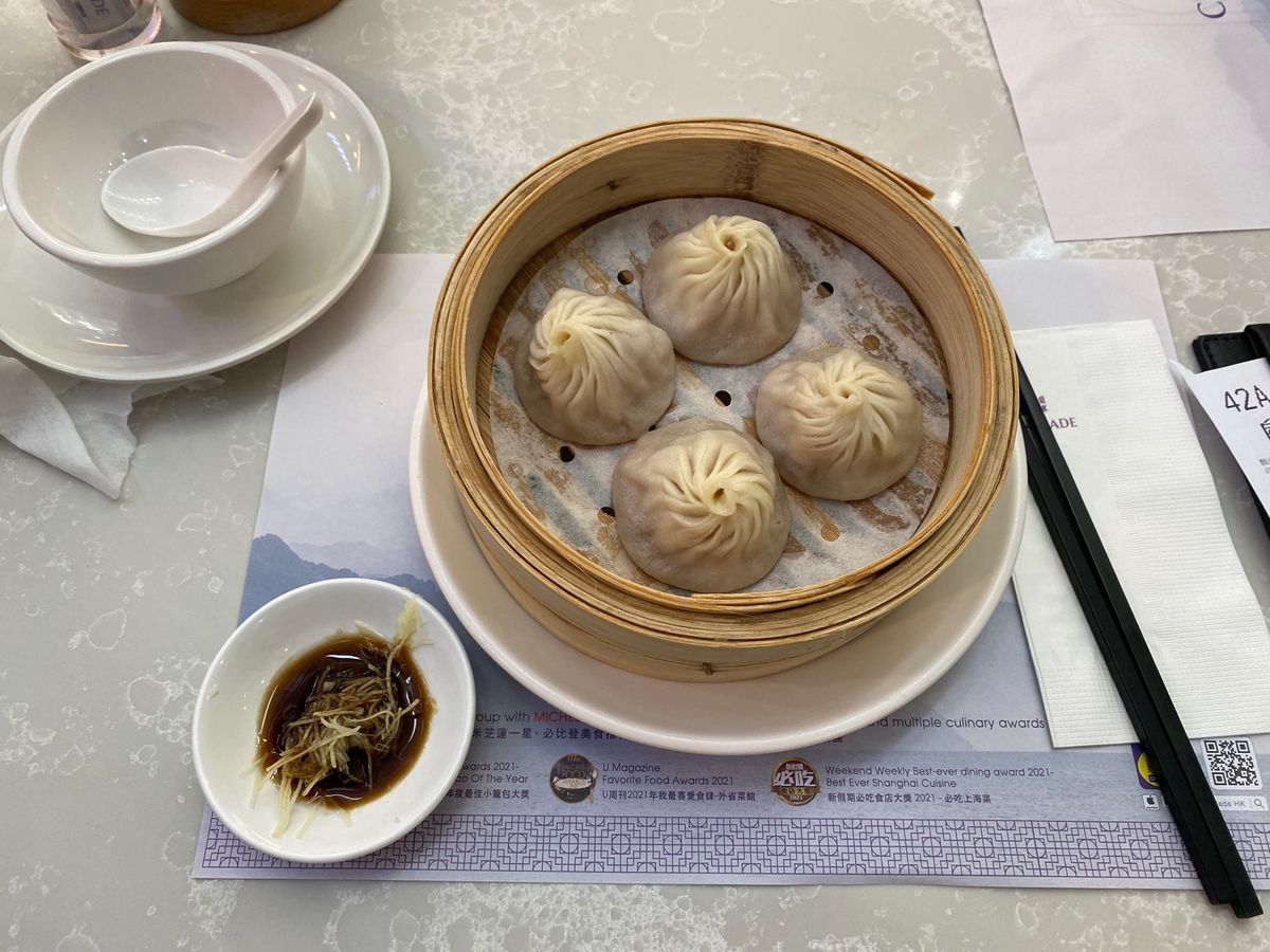 香港澳門編2
向かい風でやや遅れて11：15ごろ到着
ターミナルは広く
到...