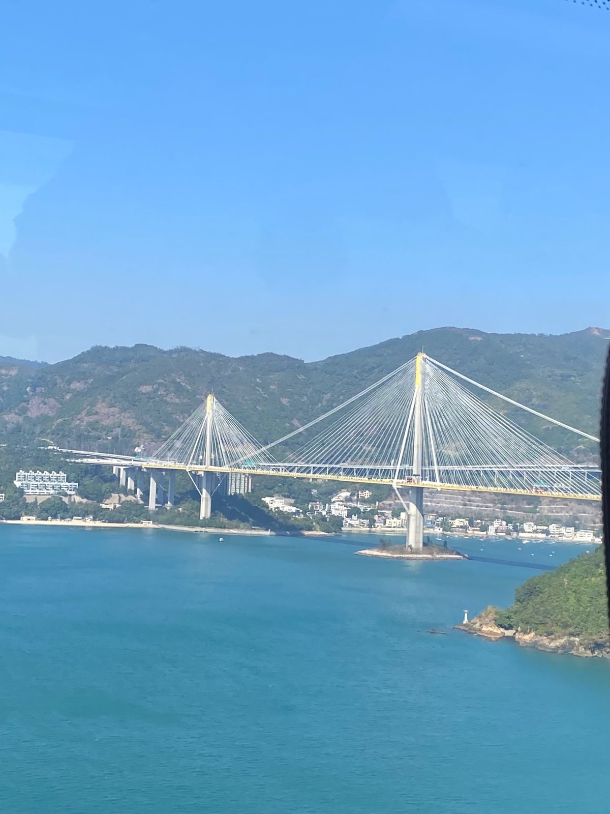 香港澳門編4
空港からはバスで行きます

私たちは尖沙咀(チムサーチョイ)...