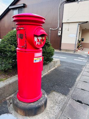 「カミサマここ通ったんかー」て想いを馳せつつ、昨日は通らなかった神迎えの道...