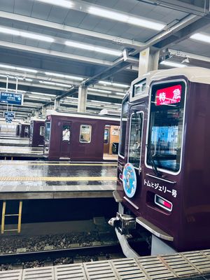 【阪急電車トムとジェリーコラボ(梅田-三ノ宮)】
かわいい🐱🐭🧀
京都線、...