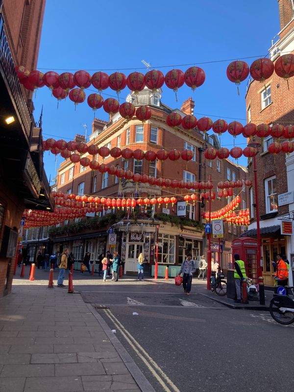 イギリス(英国)・ロンドン「🇬🇧ONE OK ROCKライブ」の写真：行きたかったチャイナタウン🇨🇳🐼
ここは...