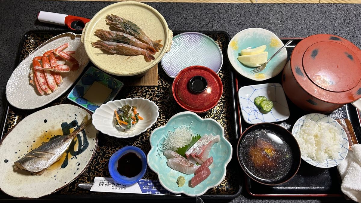 2日目は鳥取県岩美町へ
freeの聖地🏊‍♀️
泊まったお宿はかまや旅館さ...