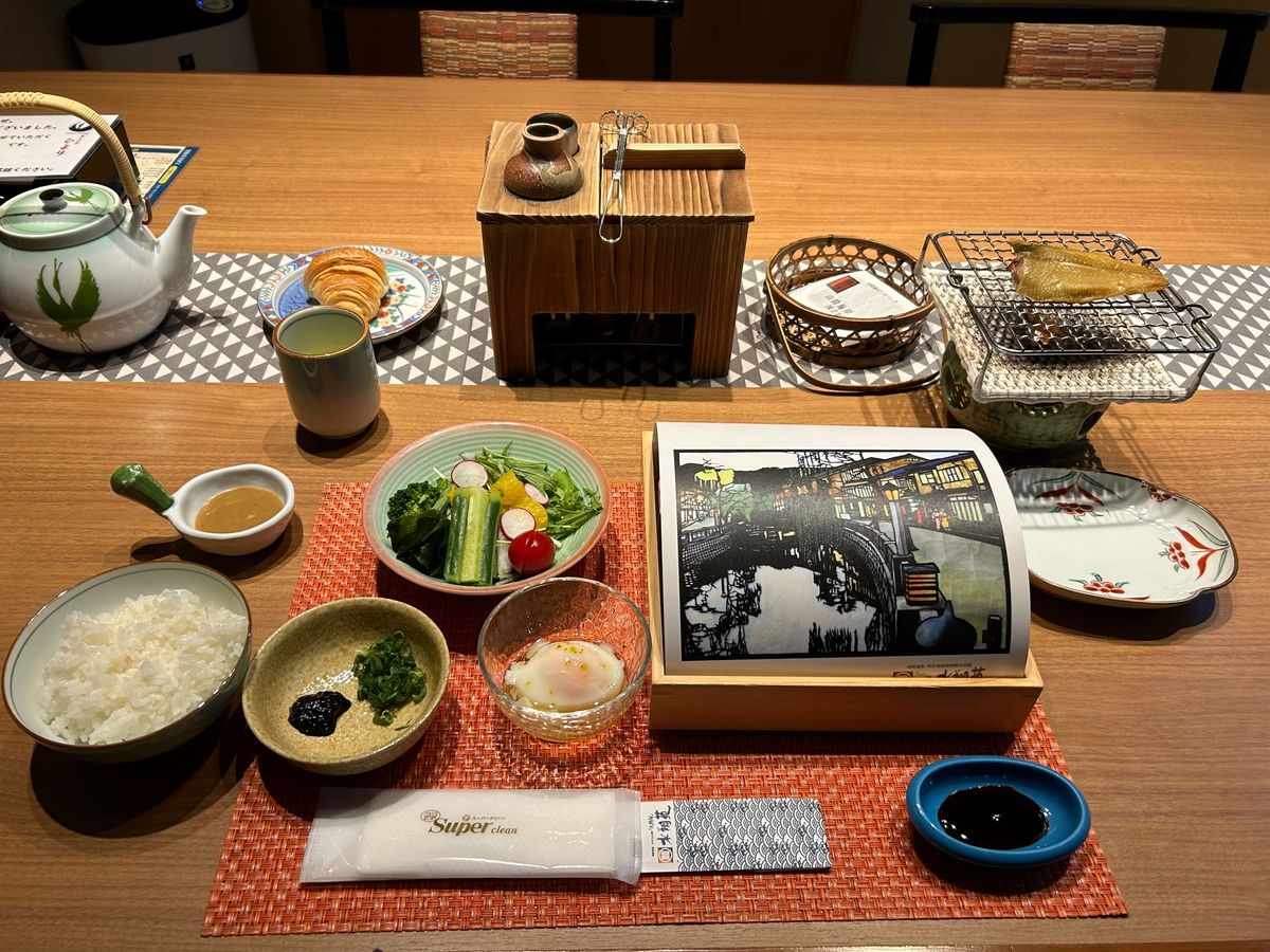 水翔苑さんへ。
どこを見渡してもやすらげる旅館。