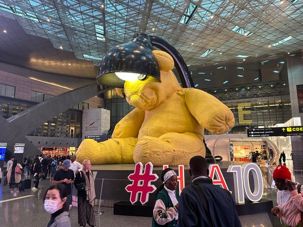 カタール・ドーハ「カタールトランジット」の写真：12/28
ドーハトランジットでワルシャワへ