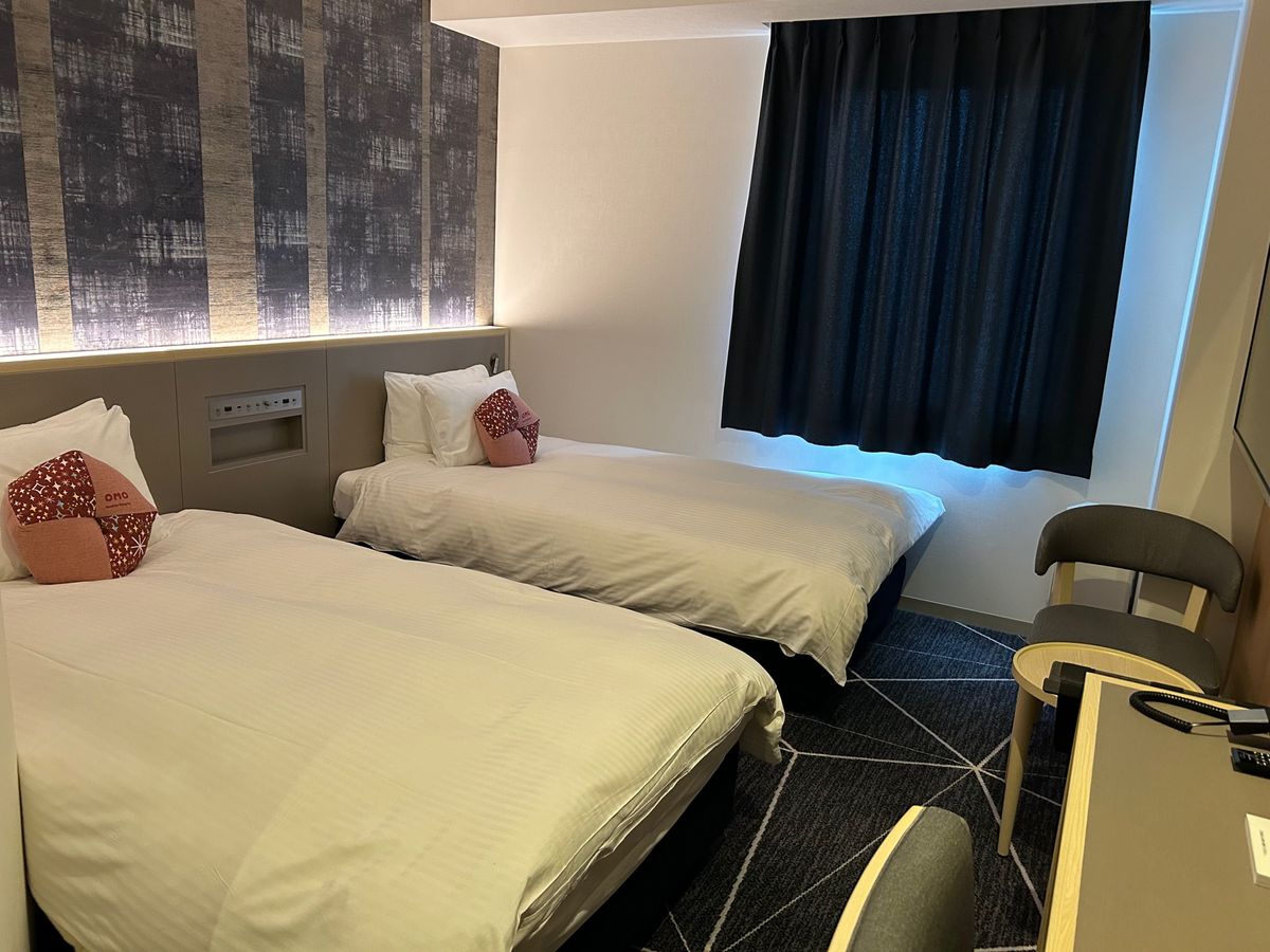 函館の宿は今年できたばかりの
星野リゾートOMO5函館🏝️
温泉つき＋おし...