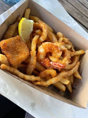 バイロンベイ→フィッシュ&チップスランチ→ゴールドコースト