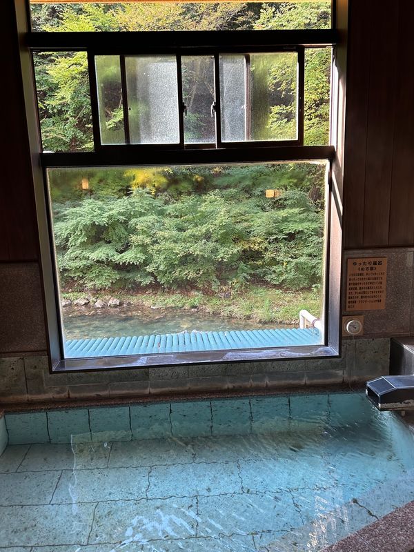 日本「年１の群馬」の写真：朝ご飯はシシ汁らしい