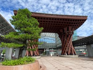 新幹線で金沢へ