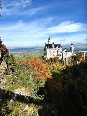 遂に吊り橋からノイシュヴァンシュタイン城🏰を見ました❣️

ドイツ🇩🇪南部...