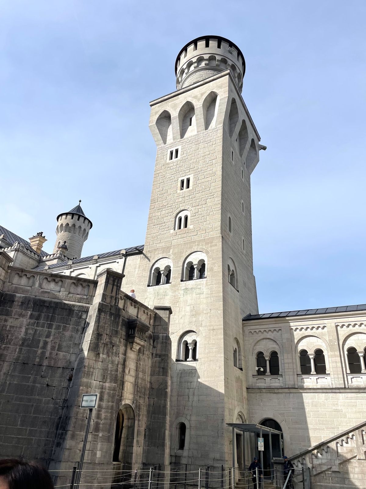 ロマンティック街道の終点‼️ 
いざノイシュヴァンシュタイン城へ😳

遂に...