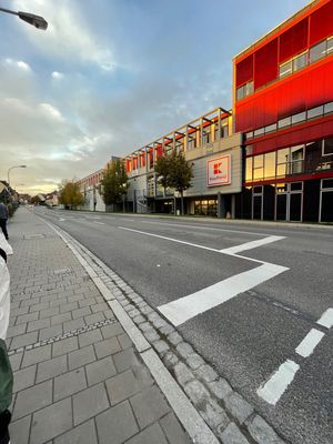 ローテンブルクにあるスーパーマーケット、カウフランド
(Kaufland)...