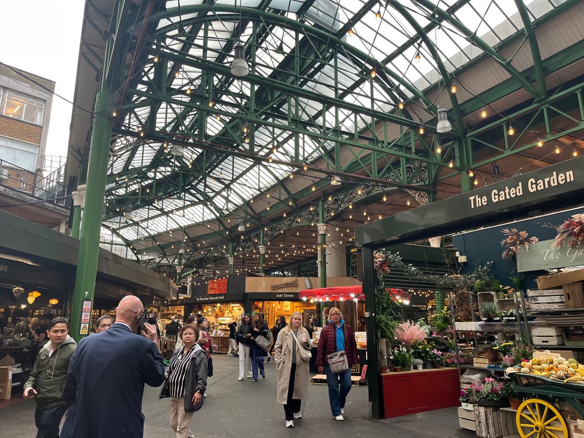 バラマーケットで買った、チョコレートブラウニーのクッキー美味しかった🍪😋