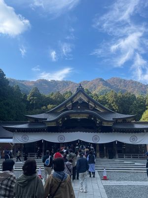 弥彦神社 弥彦山 弥彦山からの日本海