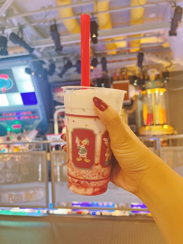 日本・千葉県「念願の誕生日ディズニー旅行」の写真：パンギャラクティックピザポート
バースデ...