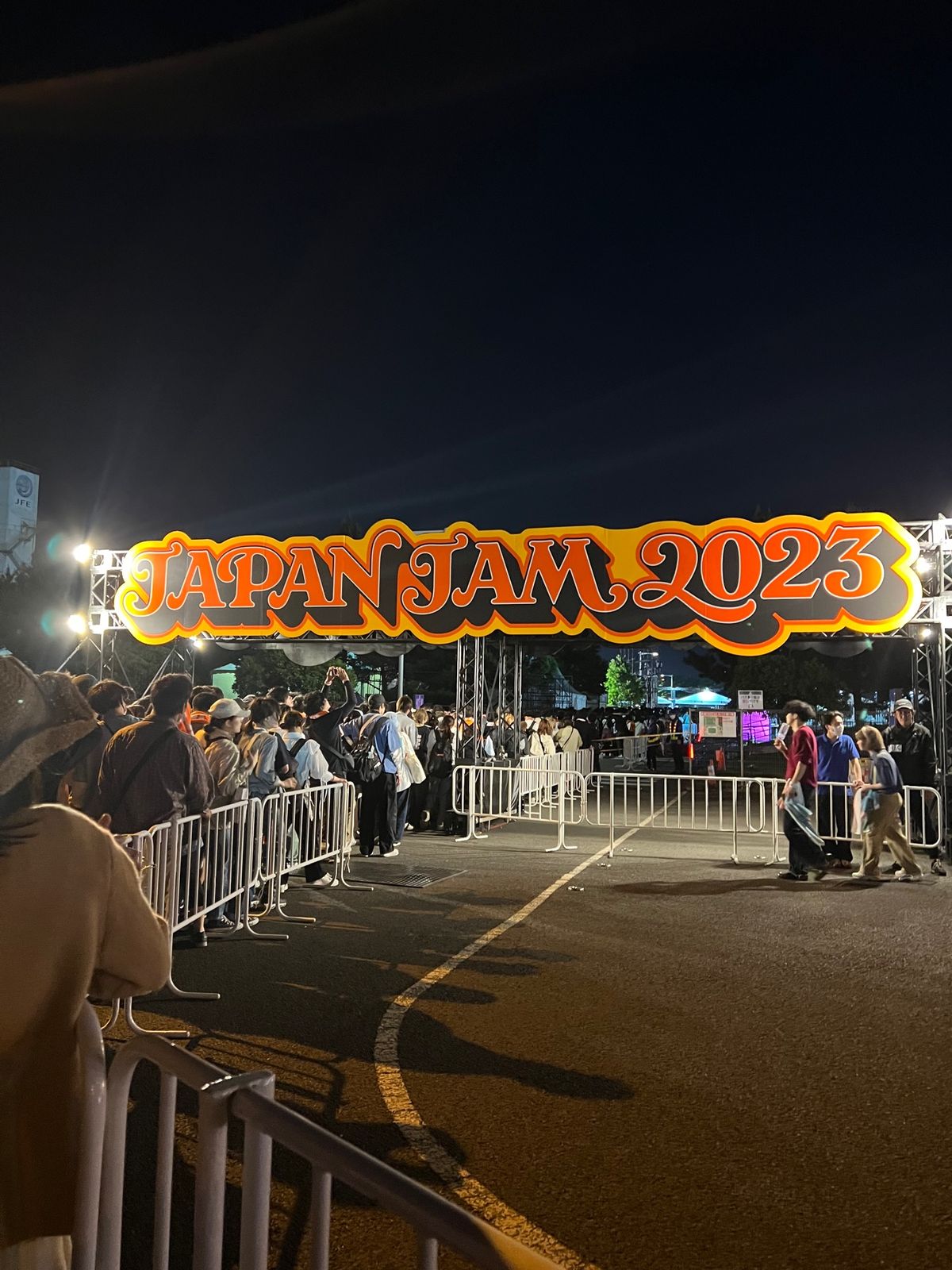 2日目風強すぎてステージ1個壊れたのもいい思い出？