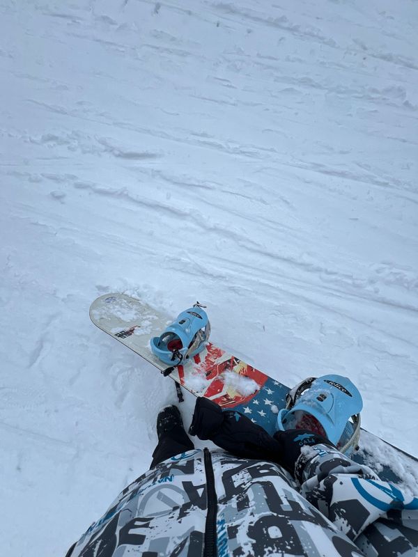 日本・長野県「Yomase, Nagano」の写真：次の日体激痛なのスノボあるあるだよね