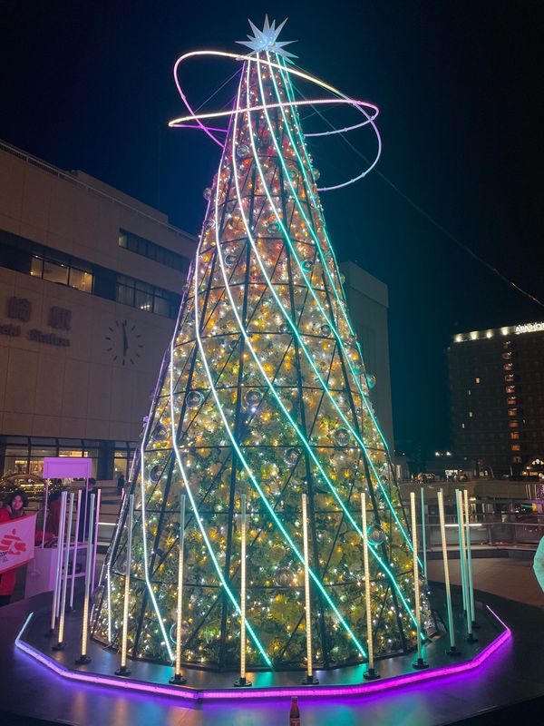 日本・群馬県「2024年群馬・紅葉狩りと世界遺産」の写真：高崎駅周辺はイルミネーションが綺麗でした。