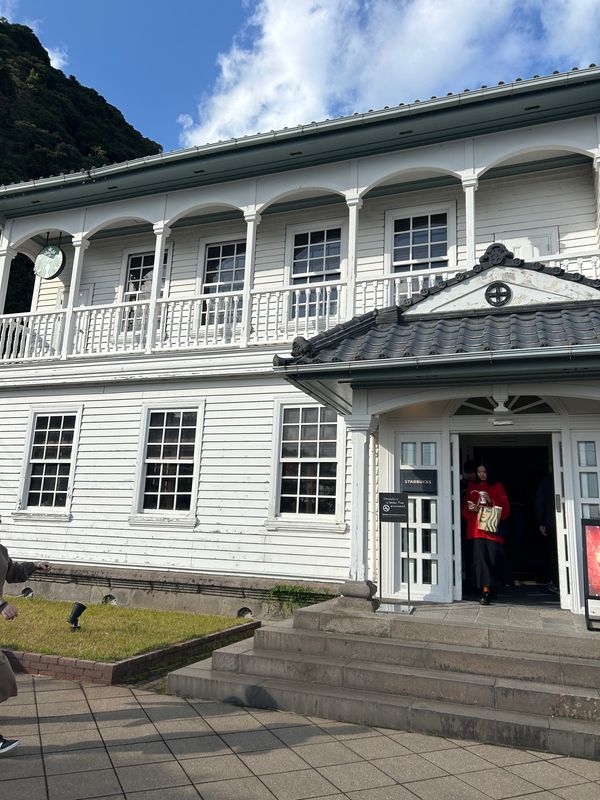 日本・鹿児島県「大爆笑の旅」の写真：行きたかった。仙巌園のスタバ☕️