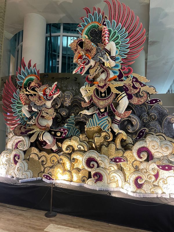 シンガポール・シンガポール「バリとシンガポール」の写真：デンパサール国際空港は綺麗な空港でした。