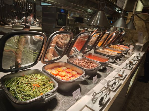 シンガポール「シンガポールマラソン」の写真：素敵なホテルに滞在していたので、朝食ビュ...