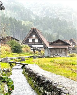 雨でもGO‼️白川郷‼️
白川郷で合掌造りの集落を見て来ました❣️
岐阜県...