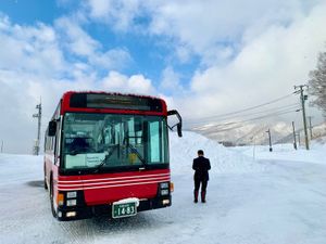 【アルパこまくさ】
田沢湖駅からバスで約40分
自然ふれあい温泉館、秋田駒...