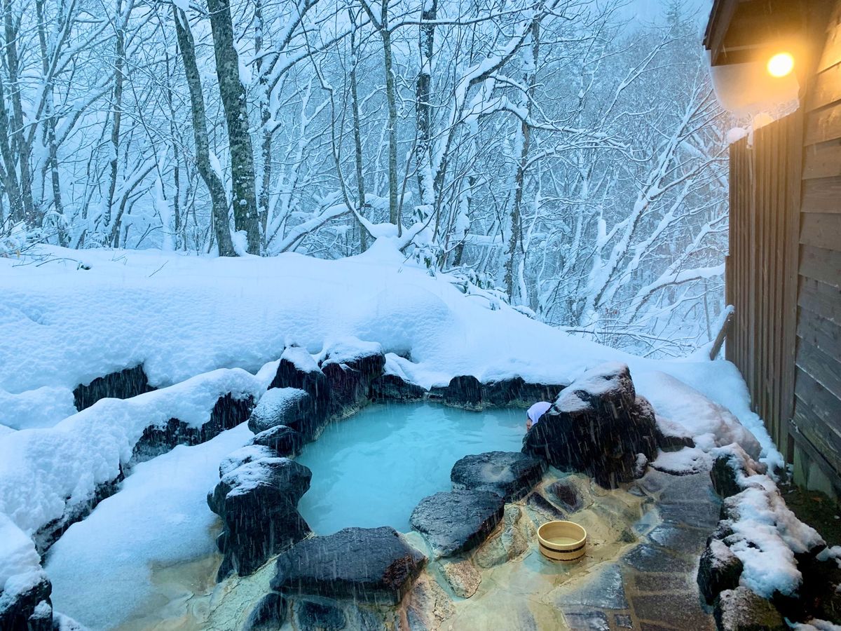 【鶴の湯別館山の宿】
お風呂は、貸切で利用できる内湯が2つと露天風呂が1つ...