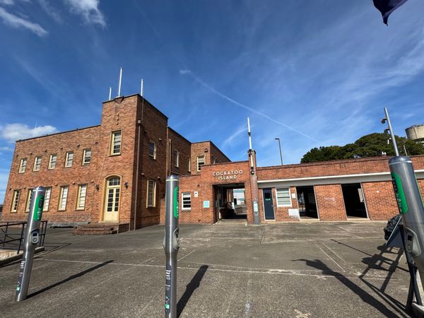 オーストラリア連邦・シドニー「シドニー　オペラハウス」の写真：コッカトゥー島

サーキュラーキーからフ...