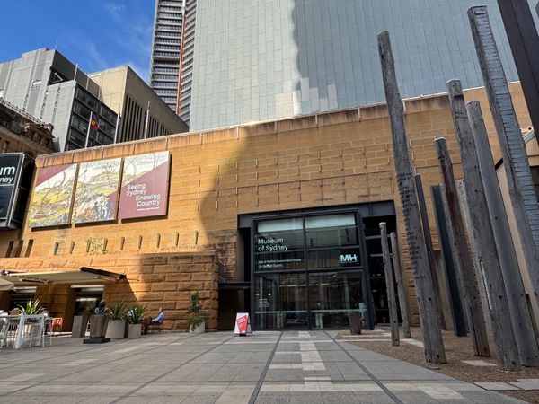 オーストラリア連邦・シドニー「シドニー　オペラハウス」の写真：シドニー
●シドニー博物館

とても小さ...