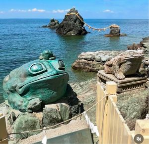 鳥居⛩️の中に夫婦岩が入りました❣️ 
縁結びのシンボル夫婦岩❣️

伊勢...