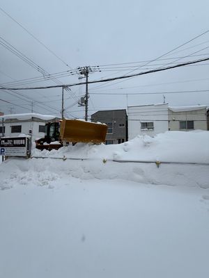 イベントまで時間があったので黄金岬へ。雪道を走る。秋田の乳頭温泉以来の雪道...