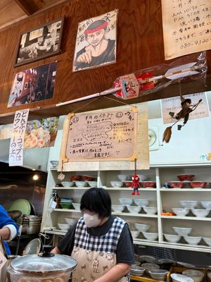 海栄ラーメン

旧留萌駅の目の前にあるラーメン屋。留萌民の友達に勧められて...