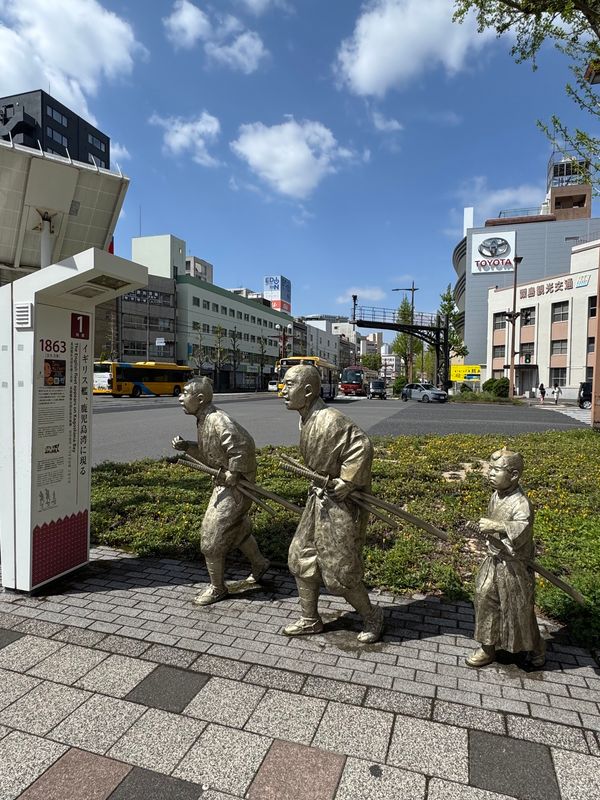 日本・鹿児島県「鹿児島　霧島と桜島を巡る旅」の写真：鹿児島市
天文館から鹿児島中央駅のあたり...