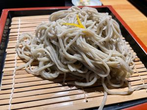 最終日のお昼ご飯は手打ち蕎麦。豊後高田は蕎麦の産地だそうです。地元産の蕎麦...