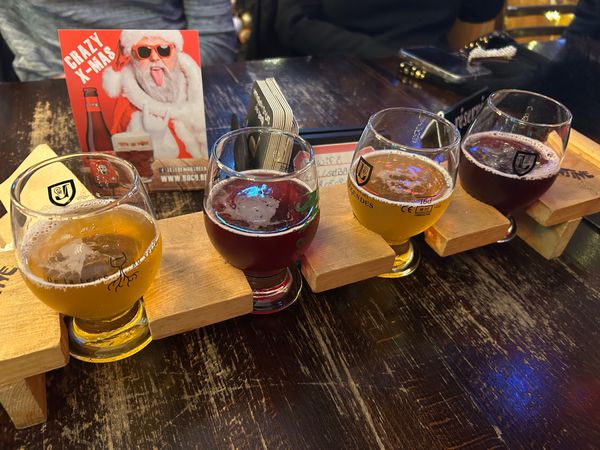 ベルギー・ブリュッセル「ベルギー　チョコレートまみれ旅」の写真：Day1
ツアーに含まれていた4種のビー...