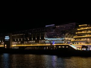 夜は中華街でちゃんぽん食べて稲佐山の夜景！
少し電気が少なかったのは、みん...