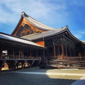 西本願寺　
京都駅着いて最初に行ったお寺です
最初から素敵なお寺だったので...