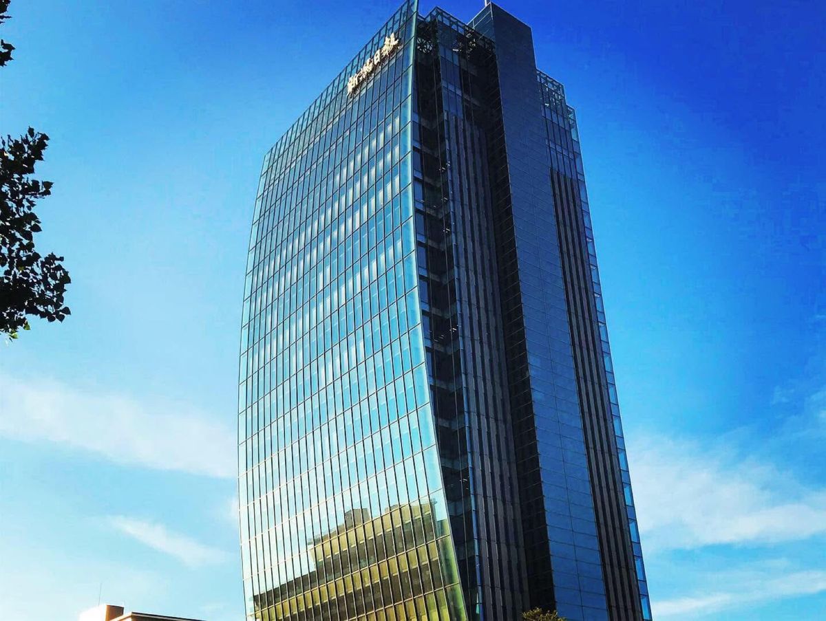 新潟日報メディアシップ
新潟市内を一望できるお勧めスポットです