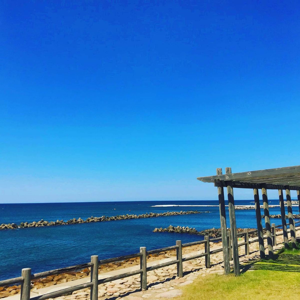 関屋浜海岸
綺麗な日本海、日本海を見たくてここまで来たぞって感じ