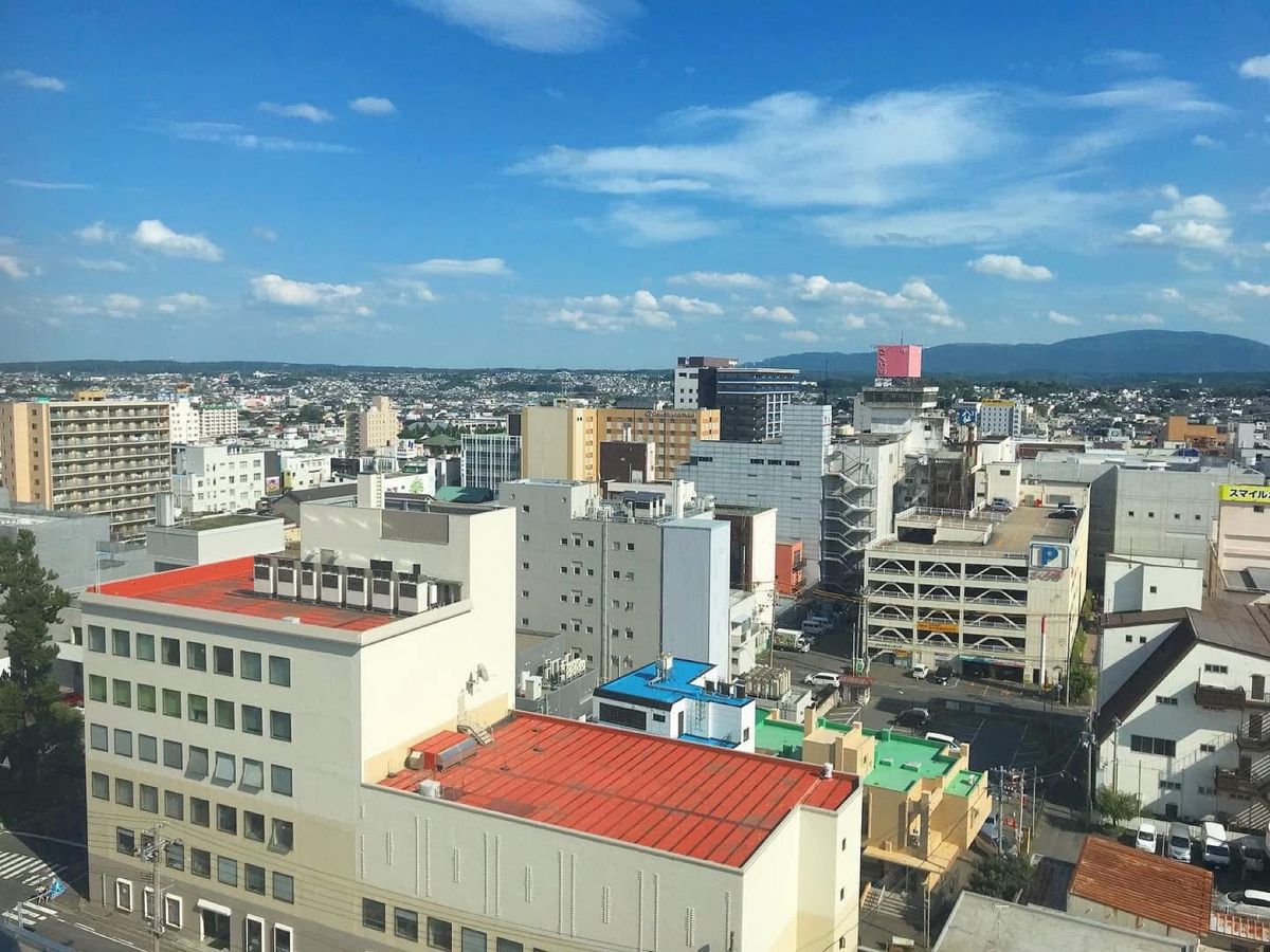 八戸市庁展望回廊
八戸市街地が一望できます