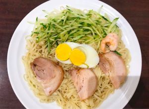 【撮影場所】広島県 呉市 珍来軒
呉冷麺 （大） 950円（税込）

【住...